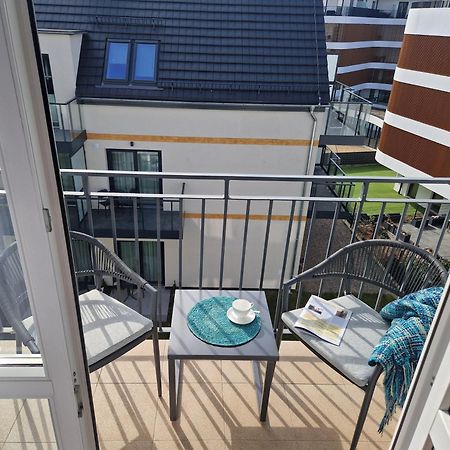 Stylish Vacation Apartment With Parking In Miedzyzdroje By Noclegi Renters ภายนอก รูปภาพ